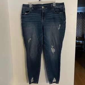 Distressed Skinny Jeans